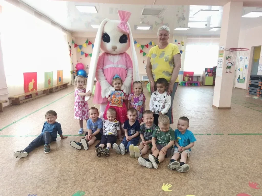 Счастливое детство в детском саду — это когда на твой день рождения прямо в группу приходит сказочны