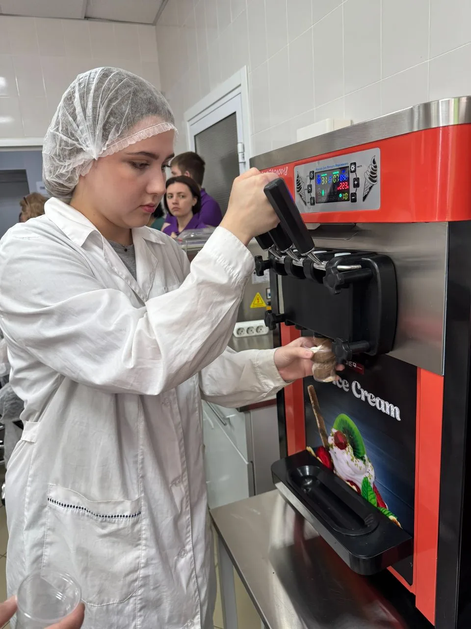 Такая простая вещь как мороженое может сделать жизнь намного слаще 🍨

А сегодня 1️⃣0️⃣ июня отмечае