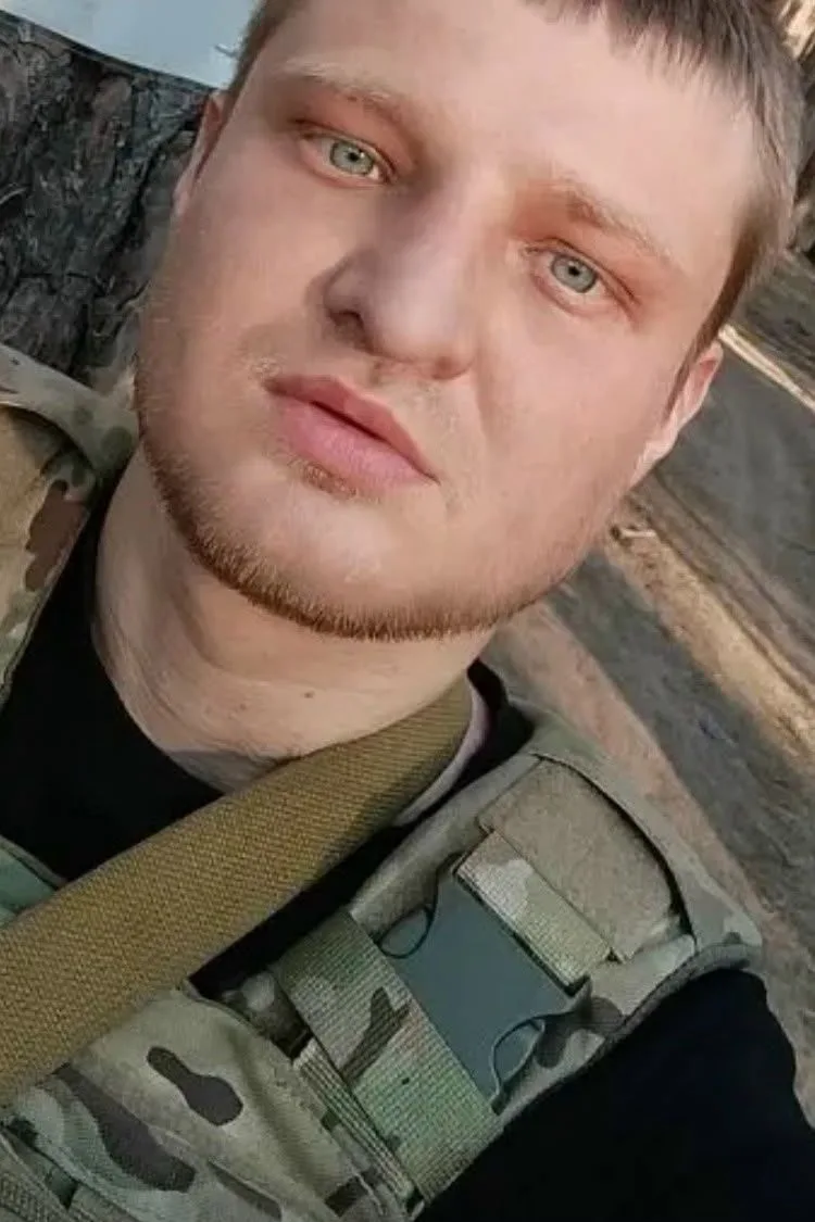 23 мая при выполнении воинского долга в ходе специальной военной операции погиб выпускник 2008 года 
