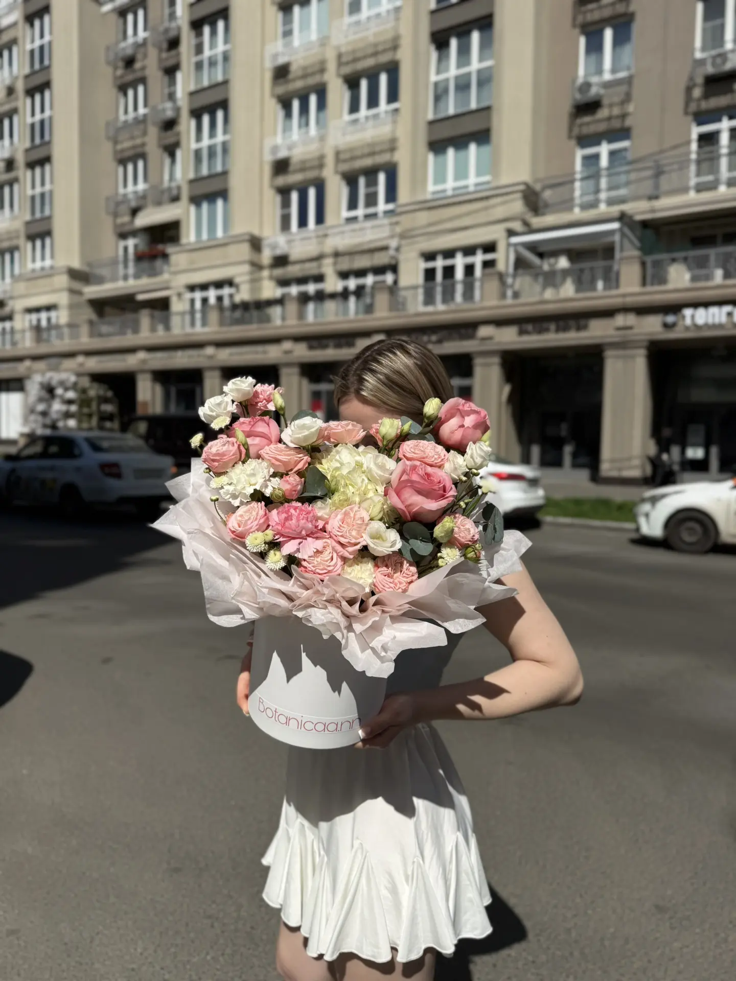 Нежность в каждой детали ✨

Когда хочется сказать что-то важное без слов, выбирайте цветочную гармон
