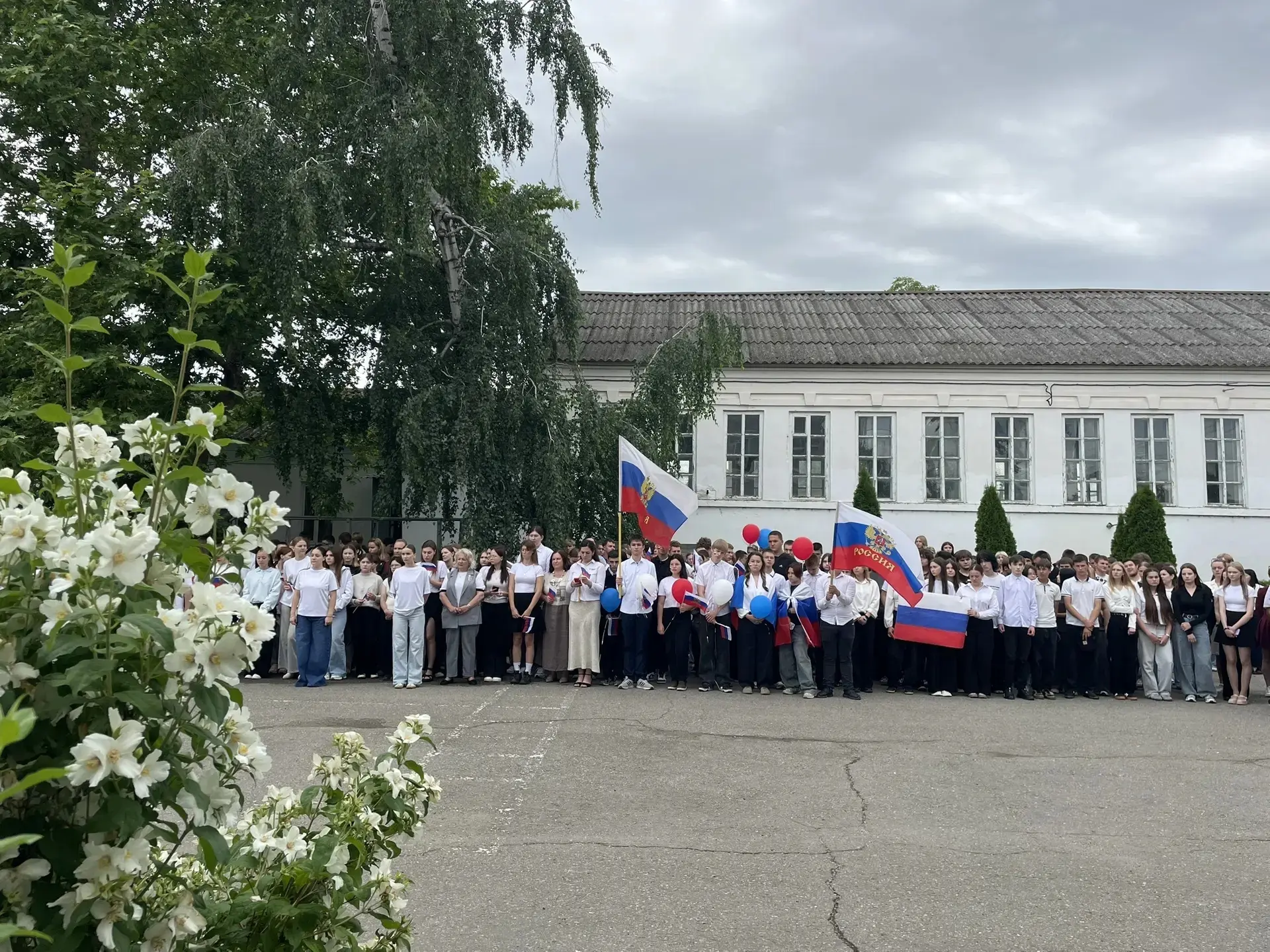 🇷🇺 Единство и гордость: как в техникуме отметили День России 

🤍 В преддверии главного государств