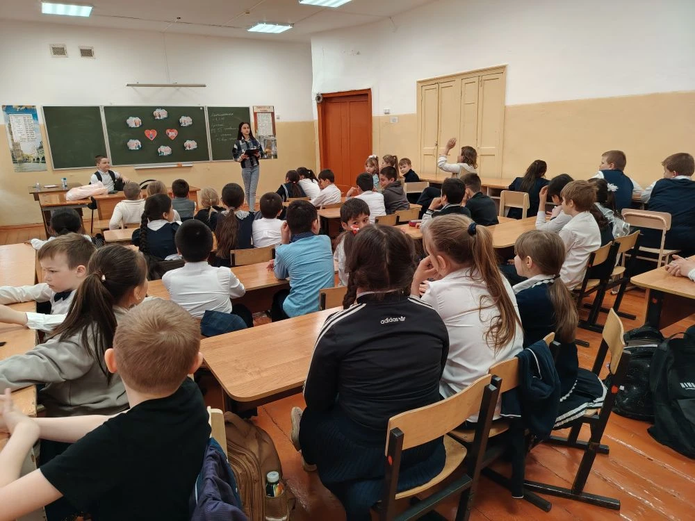 📅 20 апреля в рамках всероссийской акции "Весенняя неделя добра" в ГПД 1-4х классов прошло теплое и