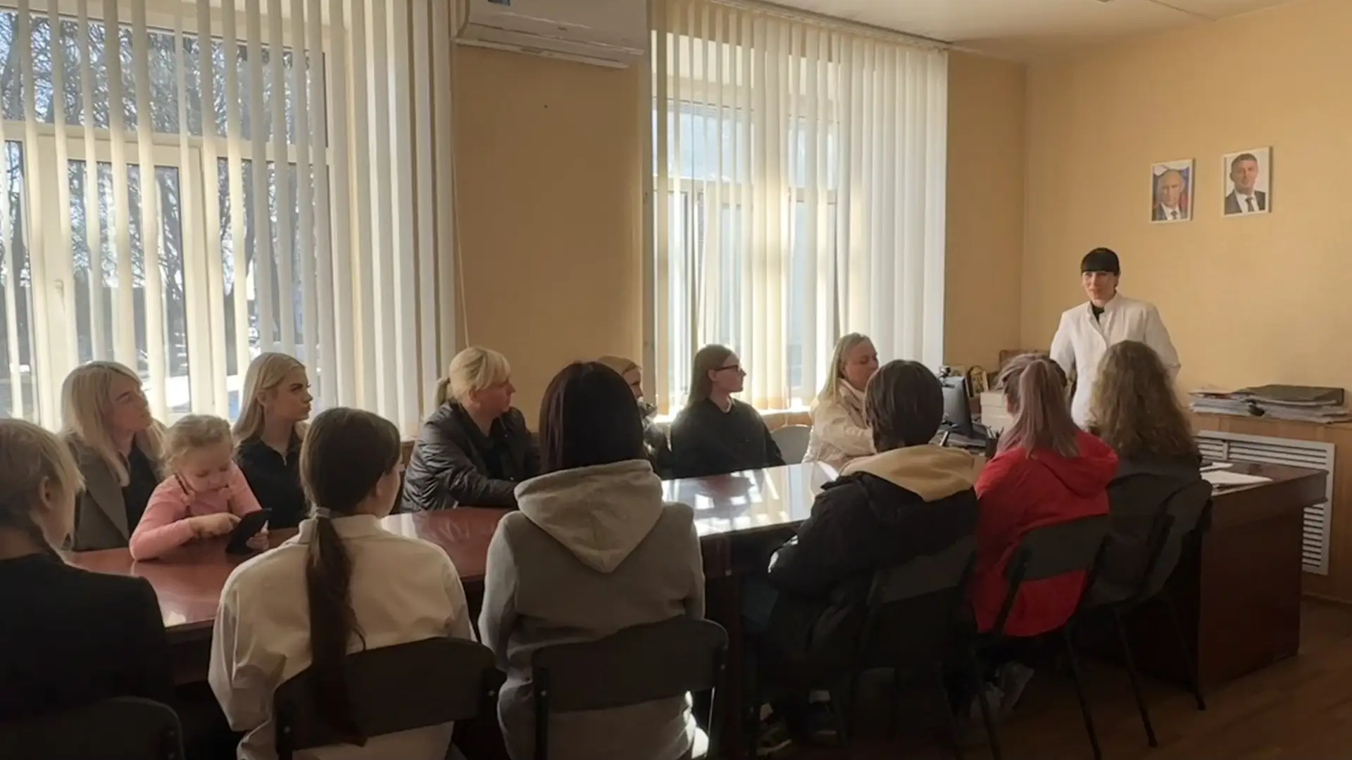 Профориентационное мероприятие в Дятьковской РБ

    На базе ГБУЗ «Дятьковская РБ им. В.А.Понизова» 