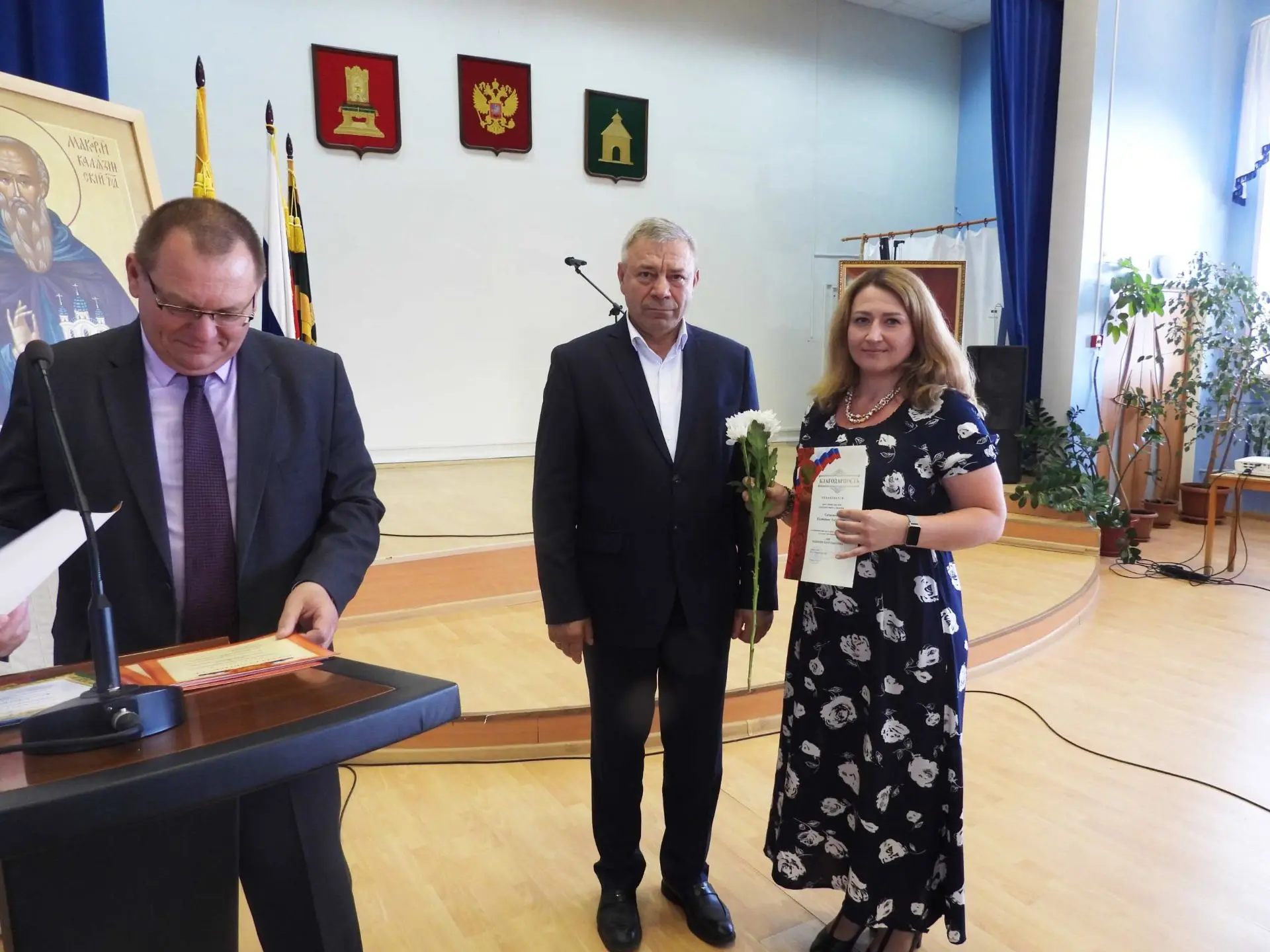Стоят на страже здоровья!
 
В канун профессионального праздника – Дня медицинского работника, отмеча