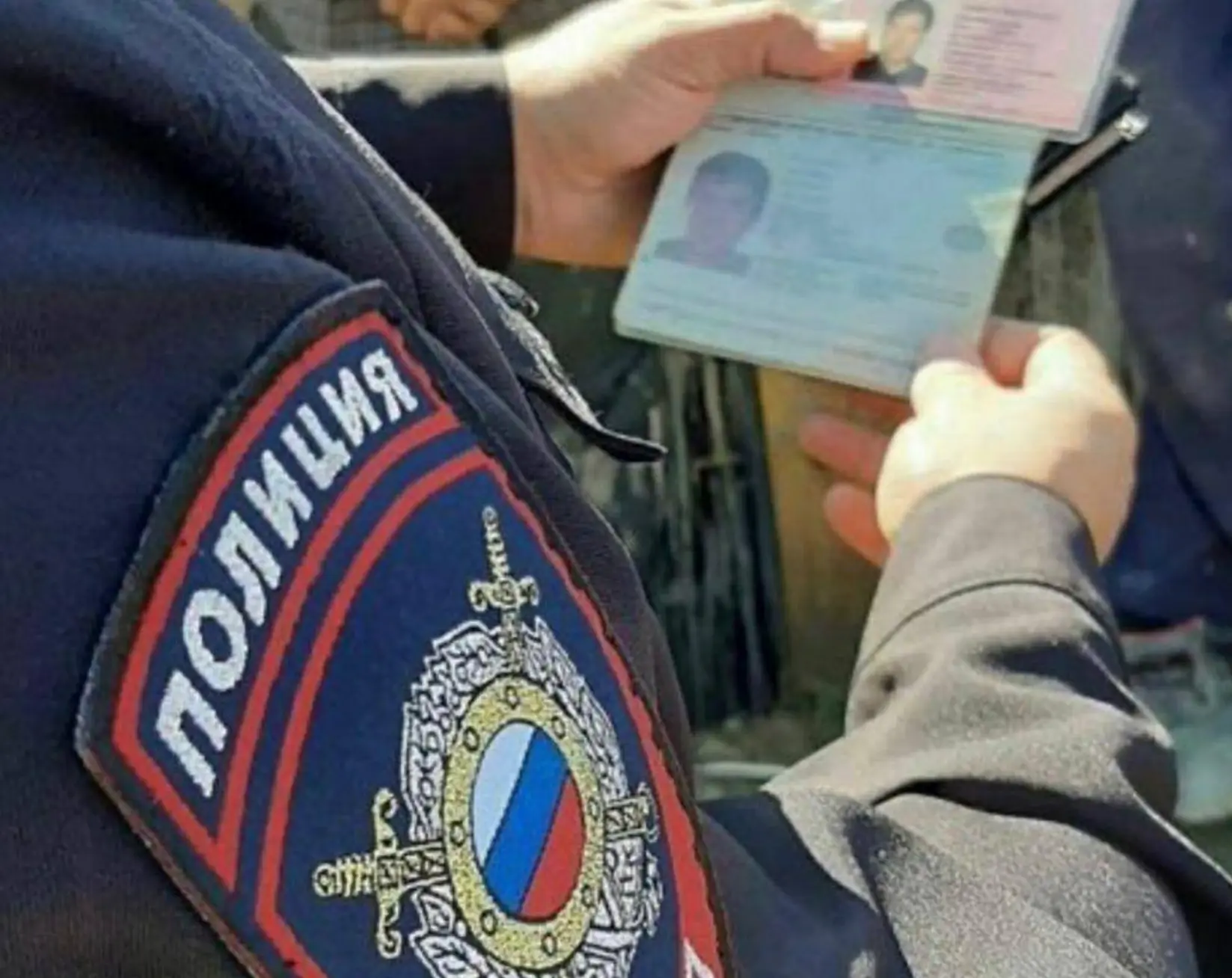 В Новороссийске на стройке ЖК работали нелегальные мигранты из Средней Азии

Сотрудники Центра проти