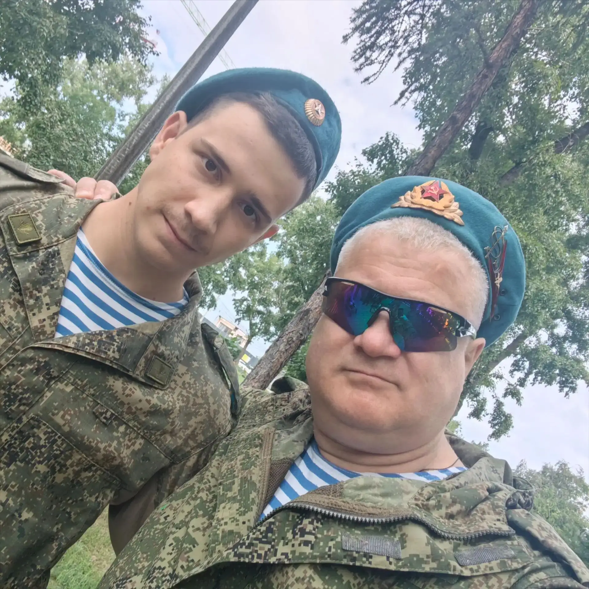 Фото от подписчика нашего канала.
С сыном.

Мы в Макс Дзен Телеграм
Наш сайт