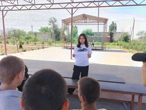 В стенах социально-реабилитационного центра для несовершеннолетних "Радуга" царила атмосфера азарта 