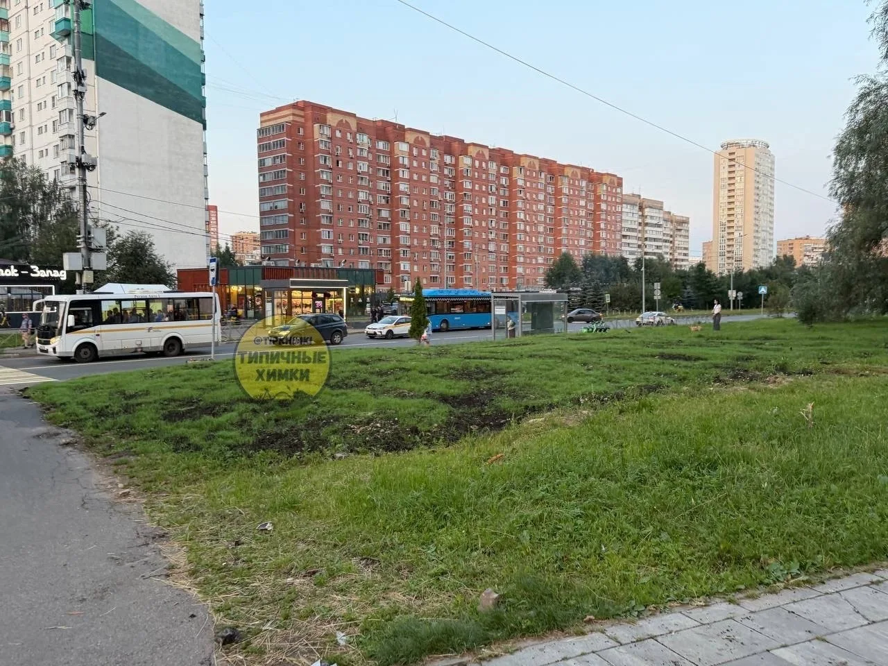 От подписчицы:
___________
После того, как здесь жаловались на поляну камней и мусора на Мельникова,