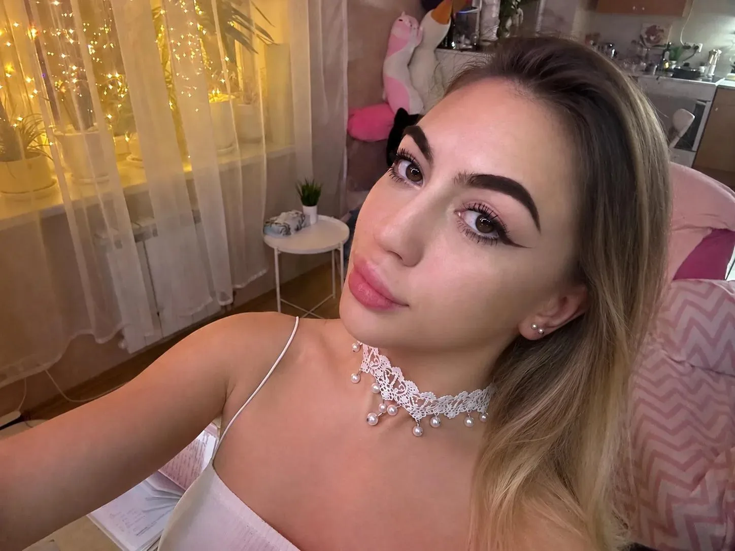 Амина
22 года
Питер
О себе: 💋 Я умею быть милой, но со мной точно не бывает скучно. Люблю флирт, сп