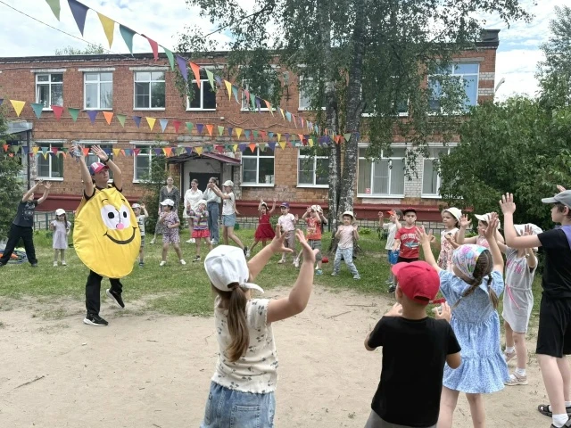 9 июня в нашем лагере «Канавинская карусель» был особенно теплым, душевным и творческим, ведь он был