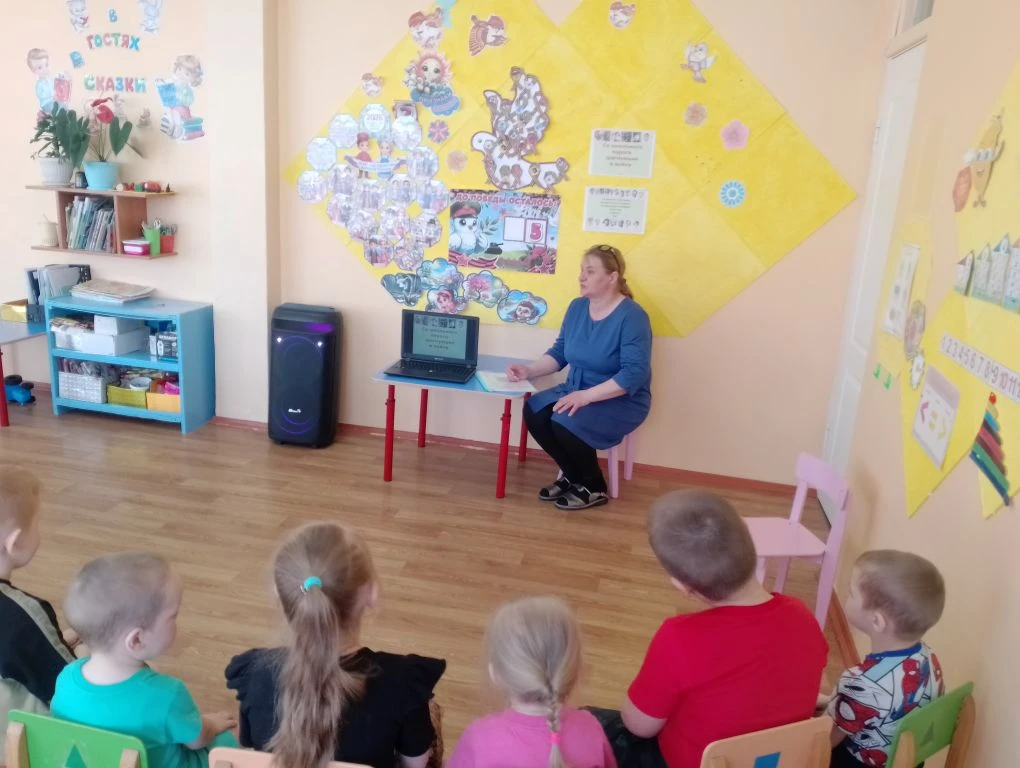 "Со школьного порога шагнувшие в войну" - так называется наш следующий блок, который мы прошли с реб