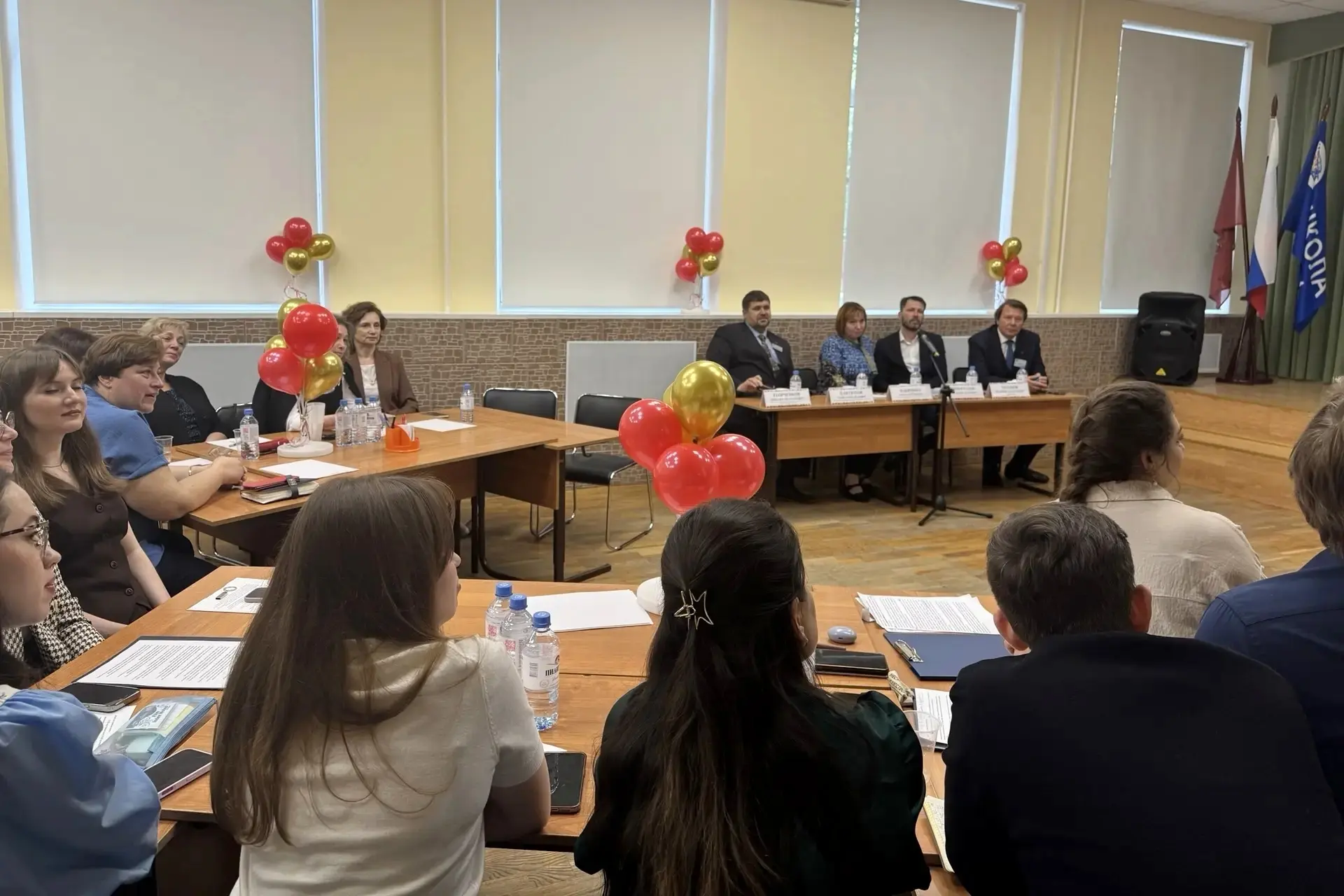 От первых шагов к профессиональным успехам

Вчера в нашей школе состоялось отчётное мероприятие по р
