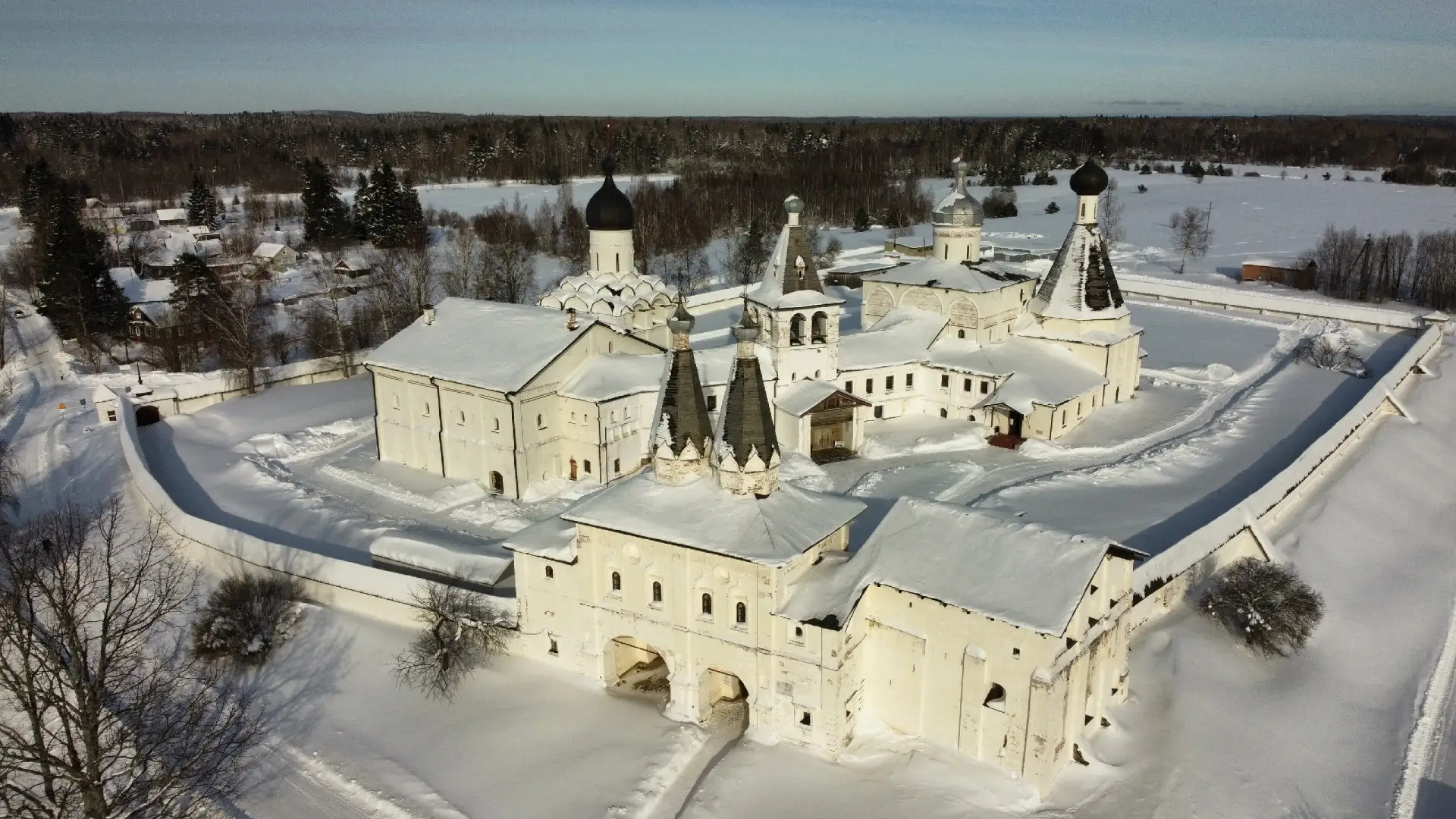 #фотоэстафетаКБМЗ

Фотоэстафету Кирилло-Белозерского музея-заповедника продолжает
Кирилл Зубарев из 