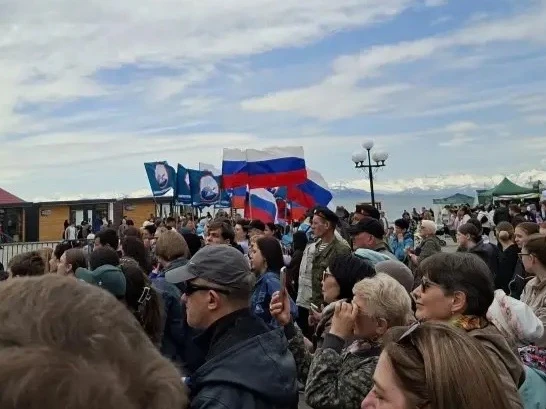 Коллектив школы побывал на мероприятиях, посвященных Дню России ✨