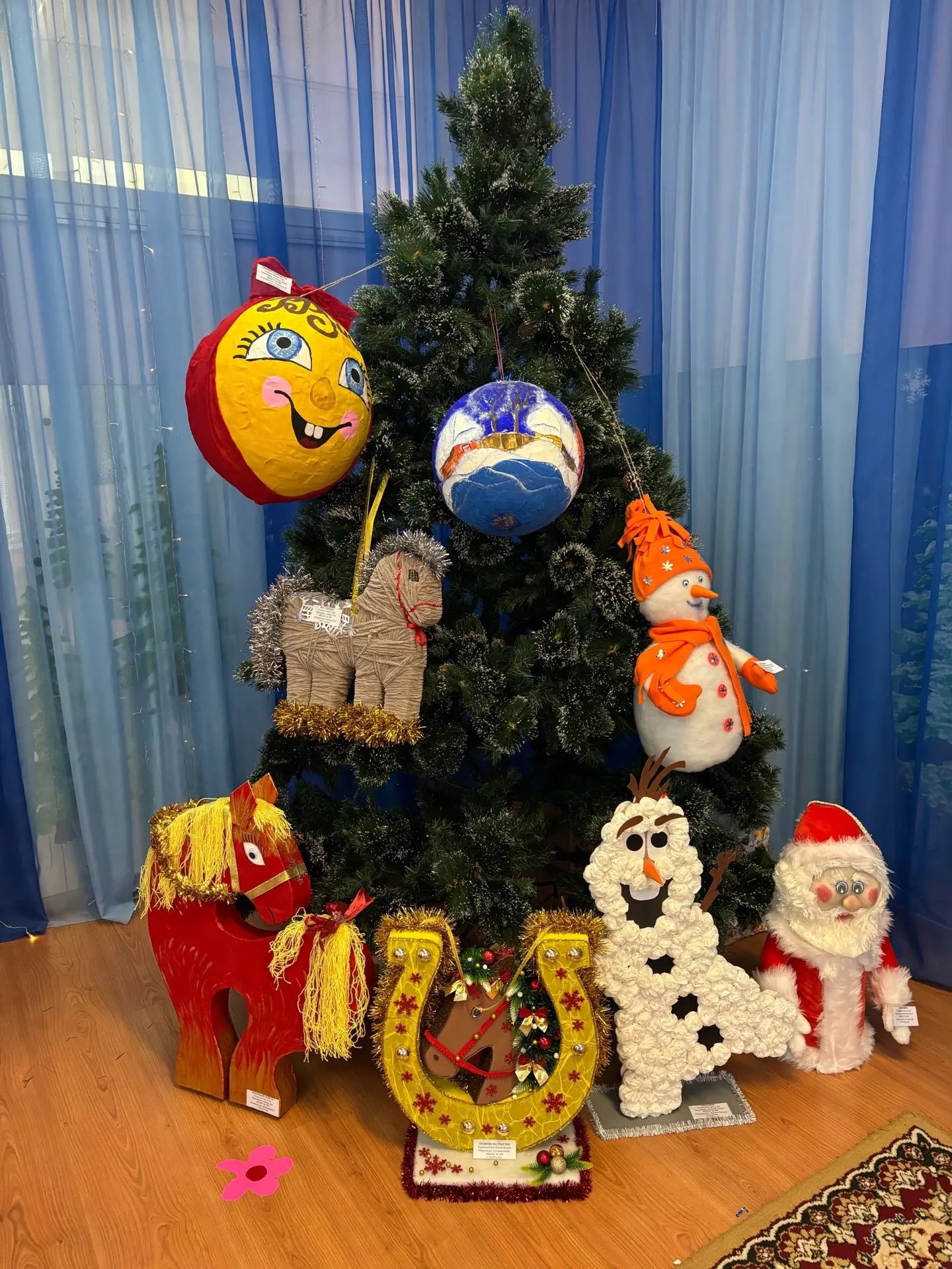 ❄️В преддверии Нового года в Ульяновске был объявлен городской конкурс игрушек-гигантов и шаров-гига