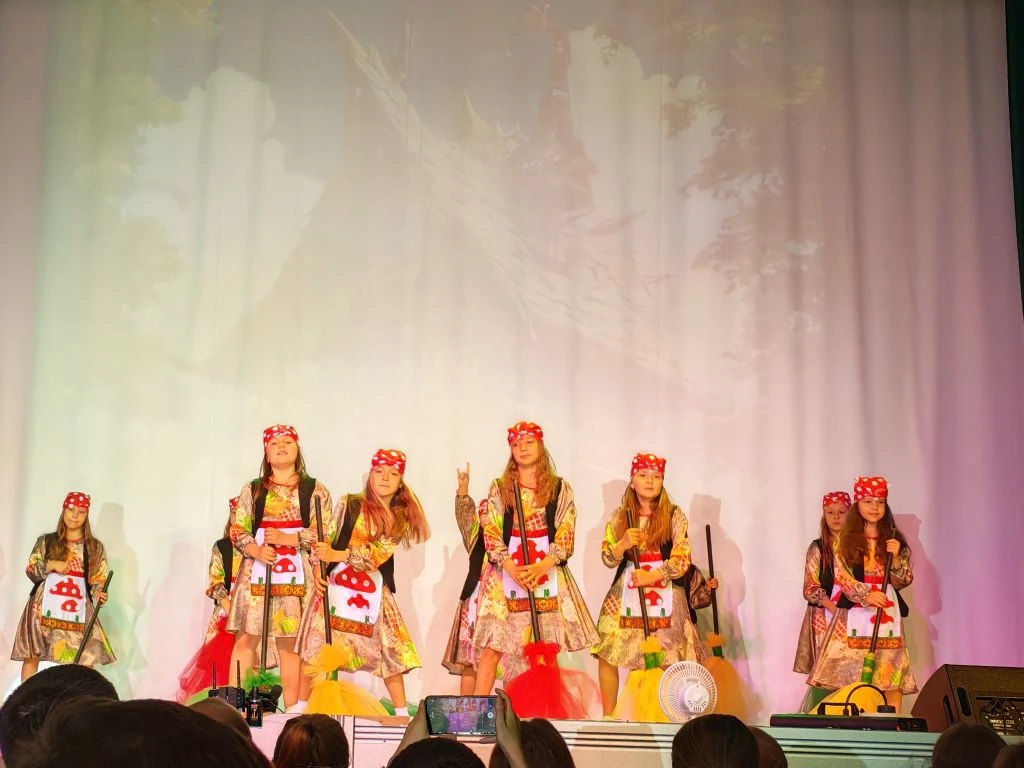 30 мая Образцовая танцевальная студия "SKY" ( СКАЙ) провела два грандиозных отчетных концерта.🎉🎉🎉