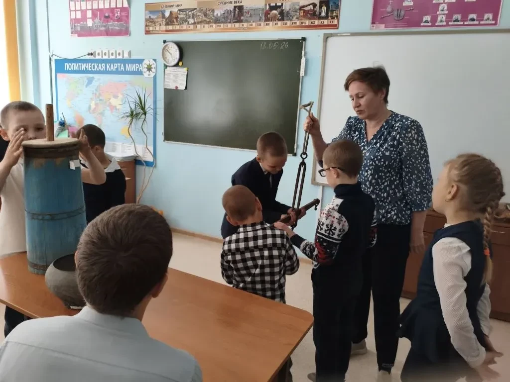 🏛️ Путешествие в прошлое: День единых действий «Международный день музеев»
                        