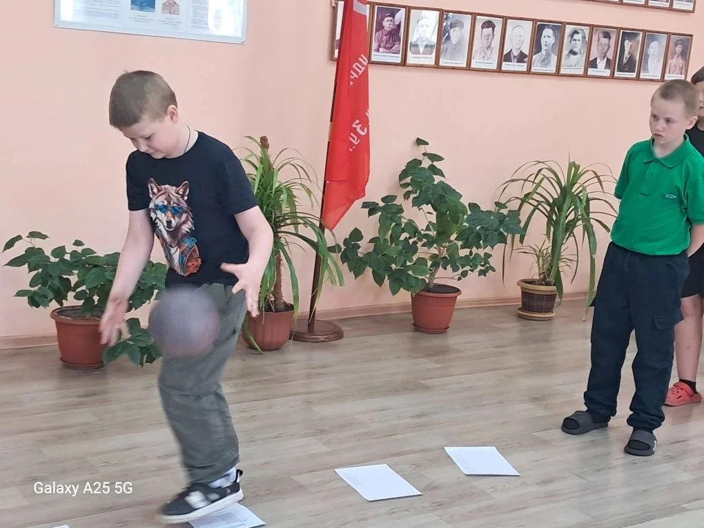 🌞 20-й день лагерной смены: время игр и рекордов! 🏆

Сегодняшний день в лагере выдался по-настояще