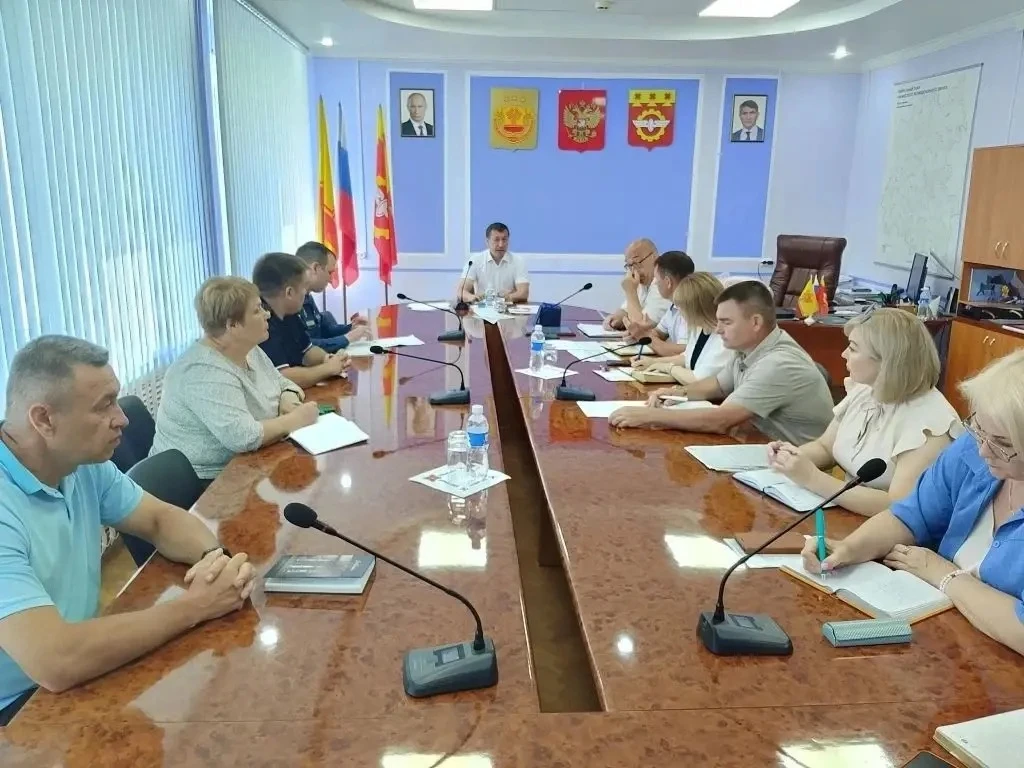 Оперативное совещание: коротко о главном в Канашском округе

🏠 Жилье: Сформирован список молодых се