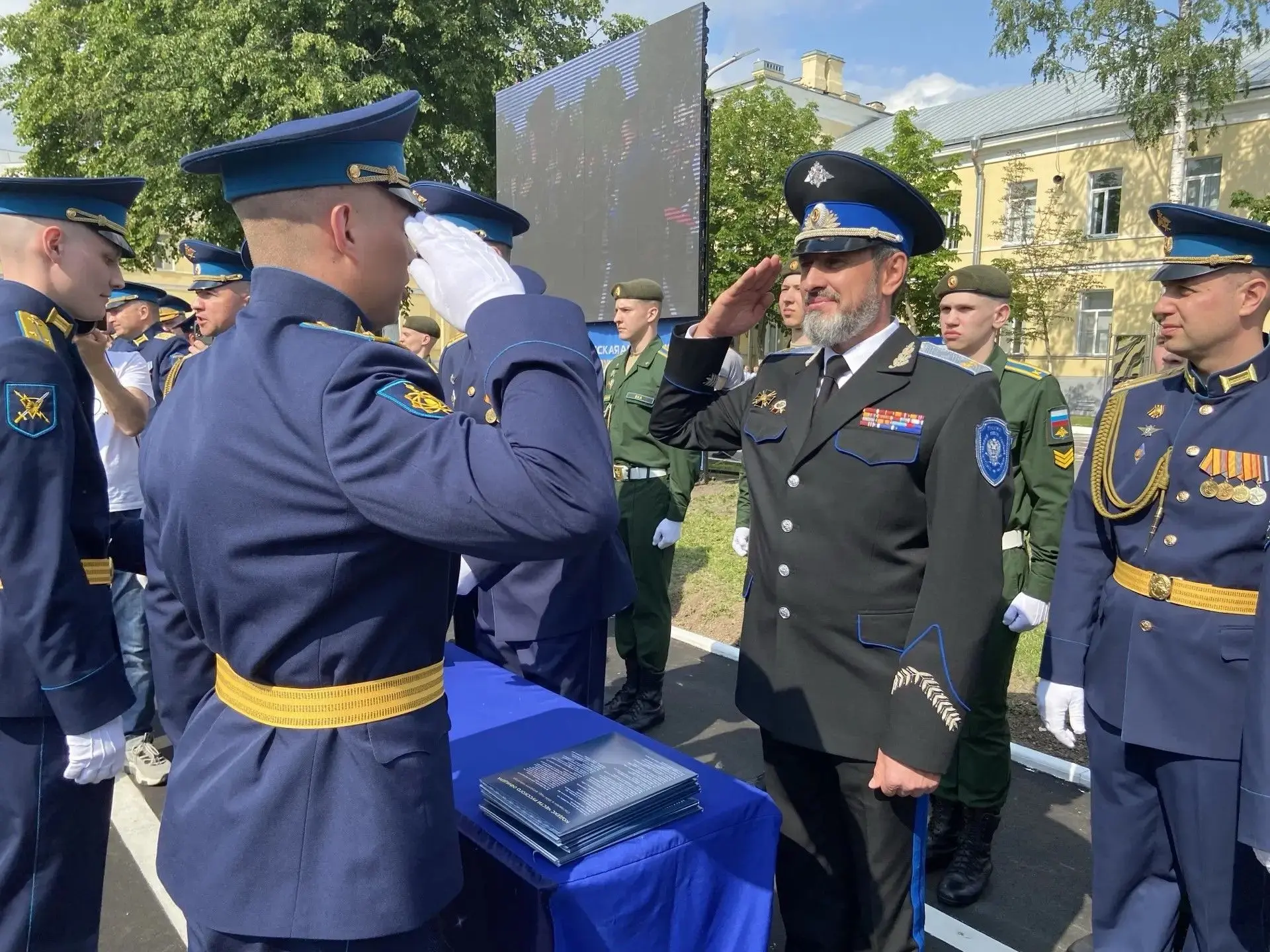 В Военно-космической академии имени А.Ф.Можайского состоялась торжественная церемония выпуска офицер