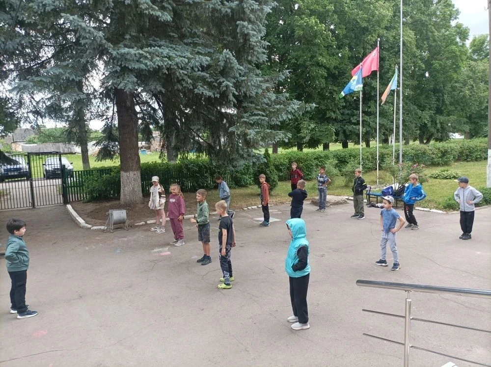 🌼 Волшебные моменты детства в лагере «Радуга» 🌼

В пришкольном лагере «Радуга» МБОУ «Большеалексее