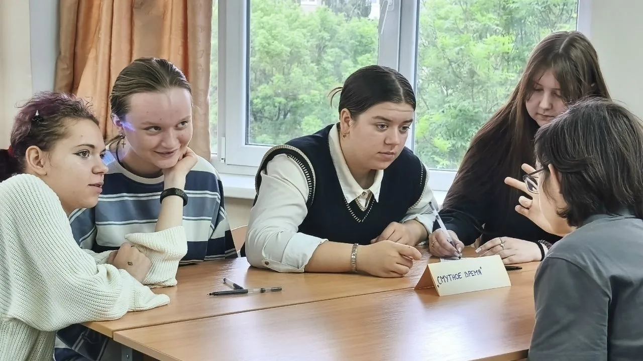 С днем рождения, Александр Сергеевич Пушкин!
В колледже прошел интеллектуальный квиз, посвященный Дн