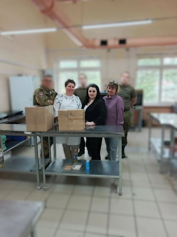💥В Лискинском аграрно-технологическом техникуме прошла очередная акция "Посылка солдату" для военно