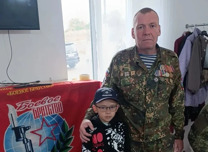 🕯️⭐По всей стране сегодня проходят памятные мероприятия. Сотрудники Улан-Удэнского ЛО МВД России на