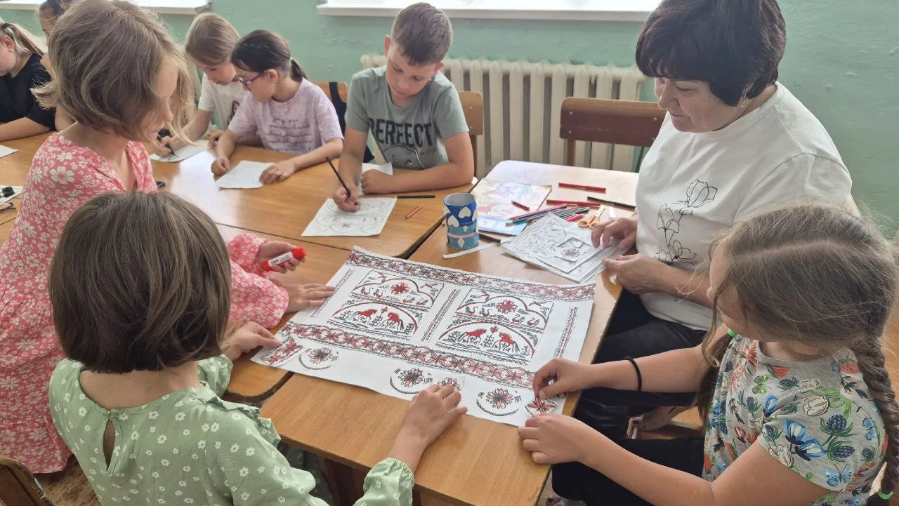 🇷🇺 Неделя «Россия — моя страна!» в нашем лагере!

Два дня пролетели как одна минута. Рассказываем,
