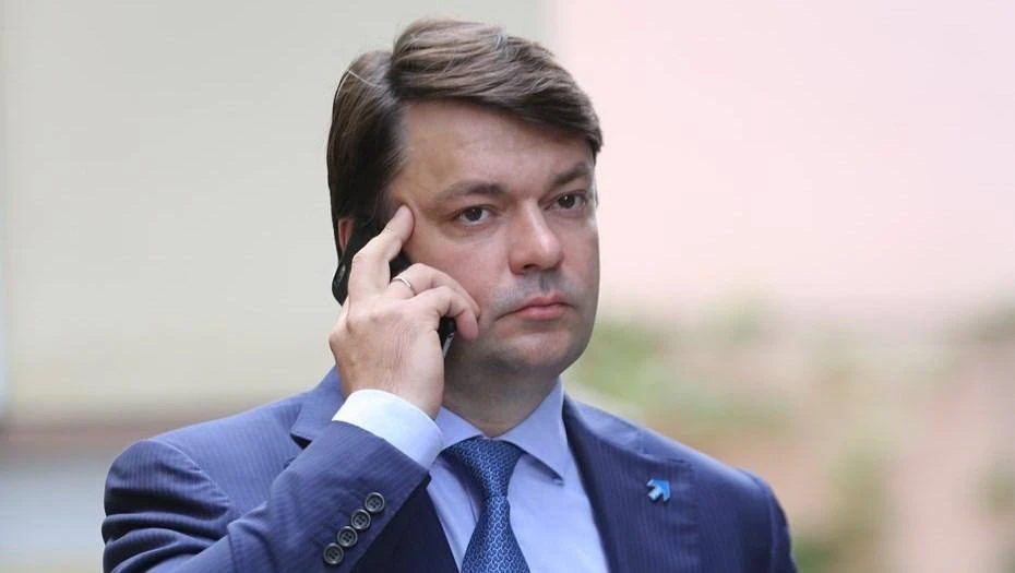 Экс-глава "Фосагро" вышел из бизнеса Пикалевского глиноземного завода.

🔸 Максим Волков покинул пос