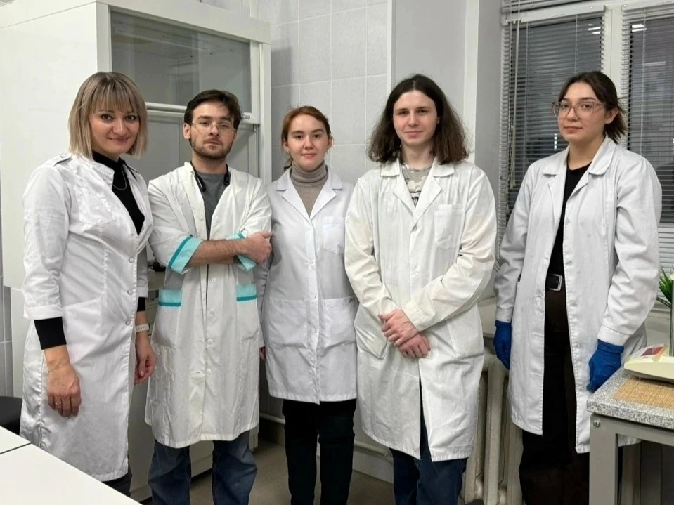 🔬 В условиях хронического стресса баланс дофамина нарушается, что может приводить к развитию посттр