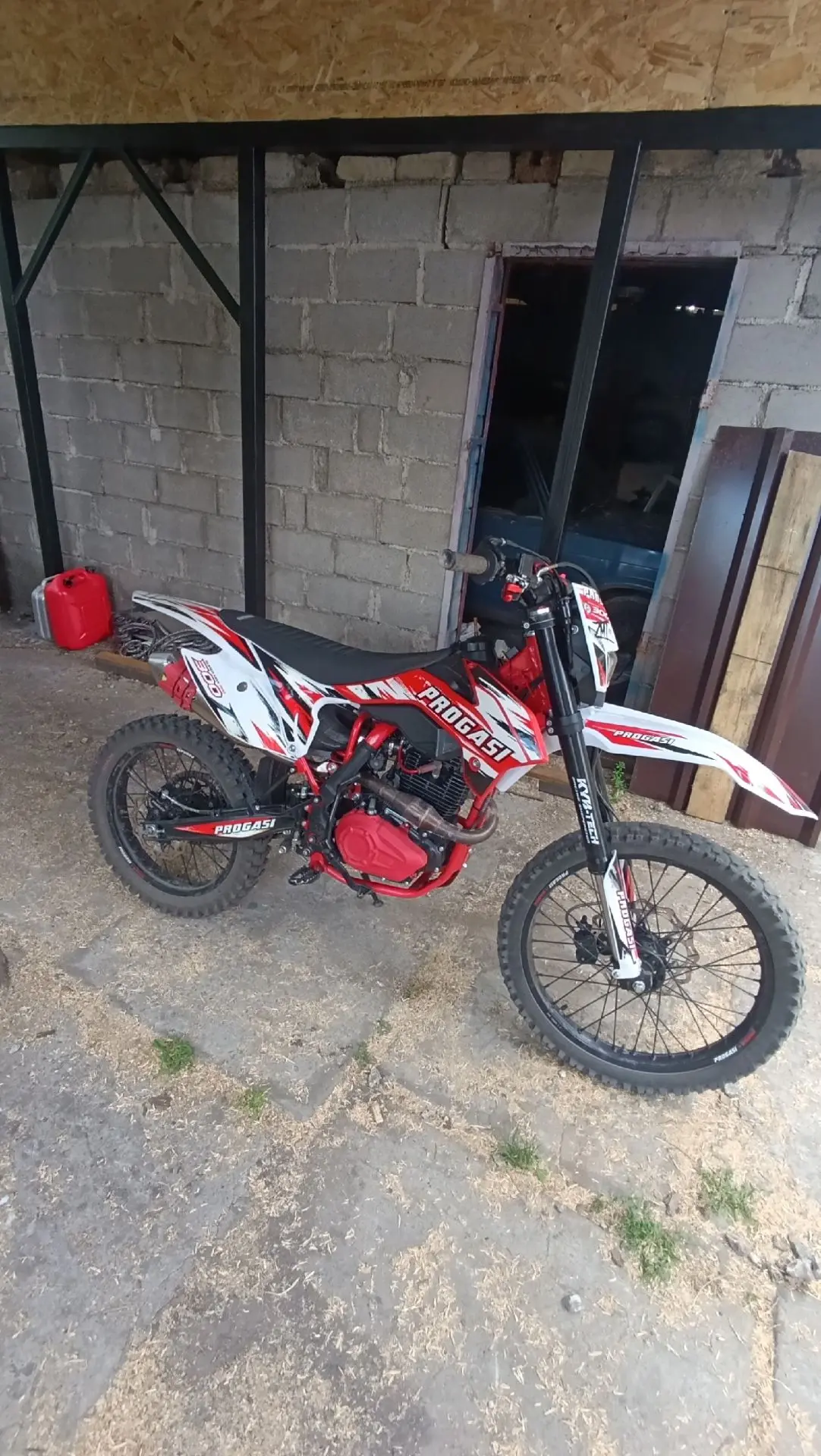 ✅ Оплачено ✅ 
Продам мотоцикл: Progasi super max 300 pro, состояние мотоцикла идеальное, экспортиров