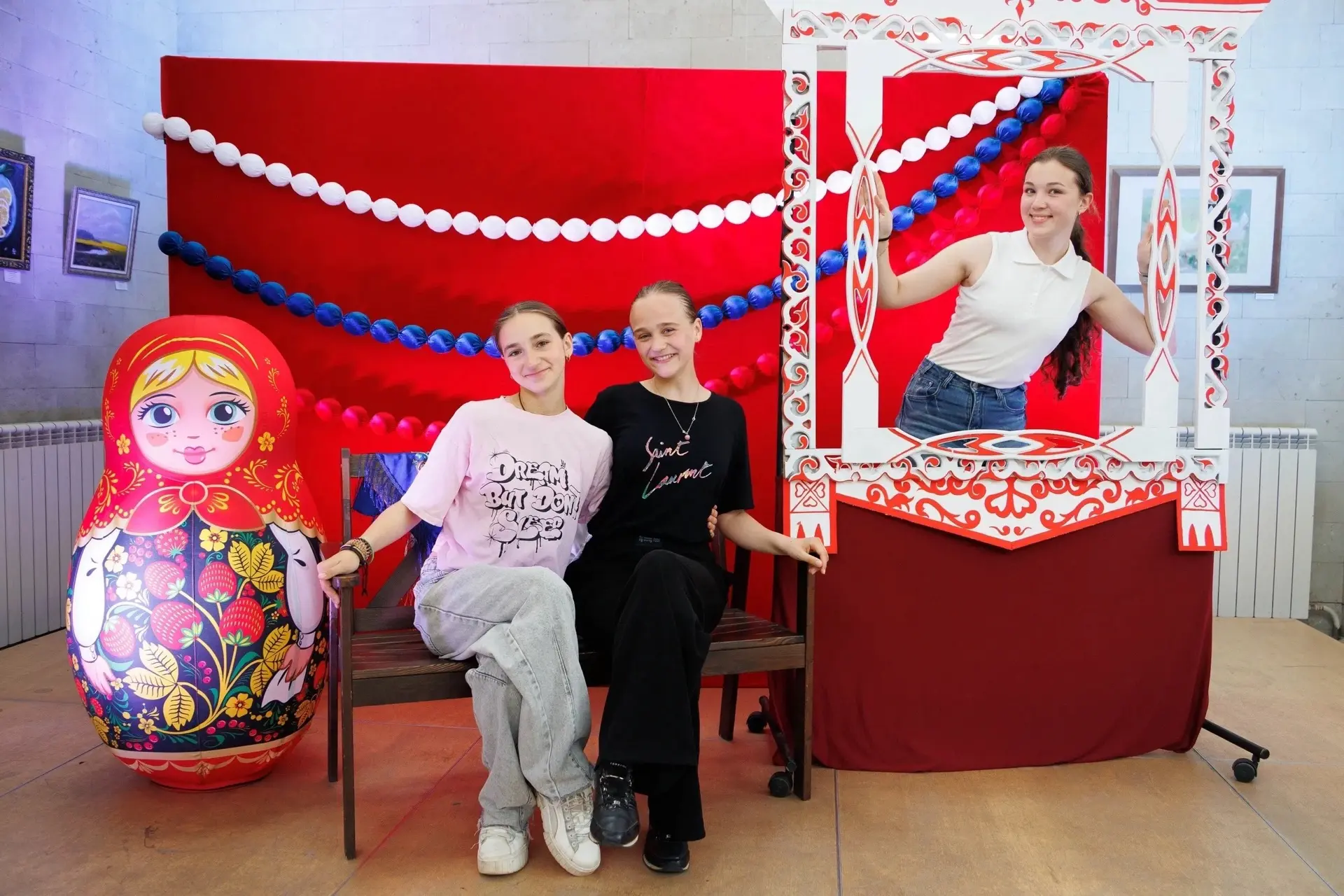 🎉🇷🇺 Живи, Россия! Цвети, Россия!

10 июня в Культурном центре «Каскад» прошёл праздничный концерт
