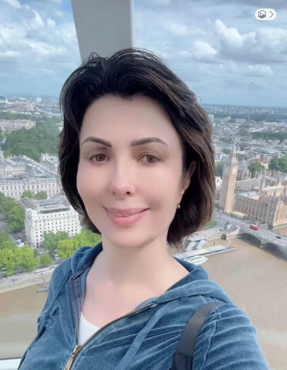 Я с детства панически боялась высоты🙈

Однажды мой муж затащил меня на канатную дорогу, чтобы полюб