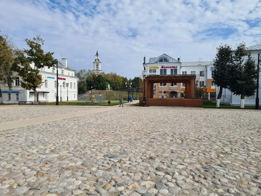Самый уютный город Подмосковья

Верея — один из самых живописных городов близ Москвы, где можно полю