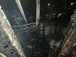 🔥 В Буграх загорелся балкон в 12-этажном доме 
 
Ранним утром на улице Шоссейной в Буграх произошёл