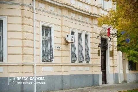 В Евпатории вынесен приговор за применение насилия в отношении представителя власти
В ходе расследов