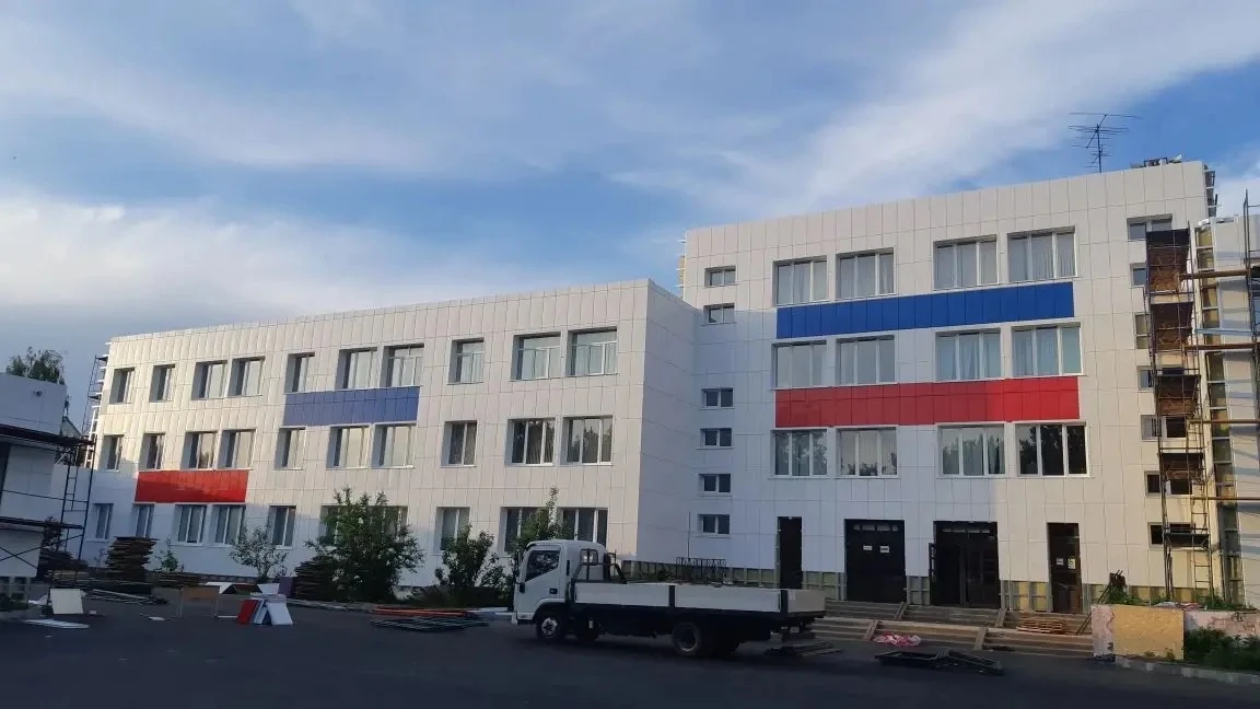 Школа становится все лучше!✨ 

🏫Наша МБОУ СОШ №18 постепенно приобретает яркий и свежий облик, прев