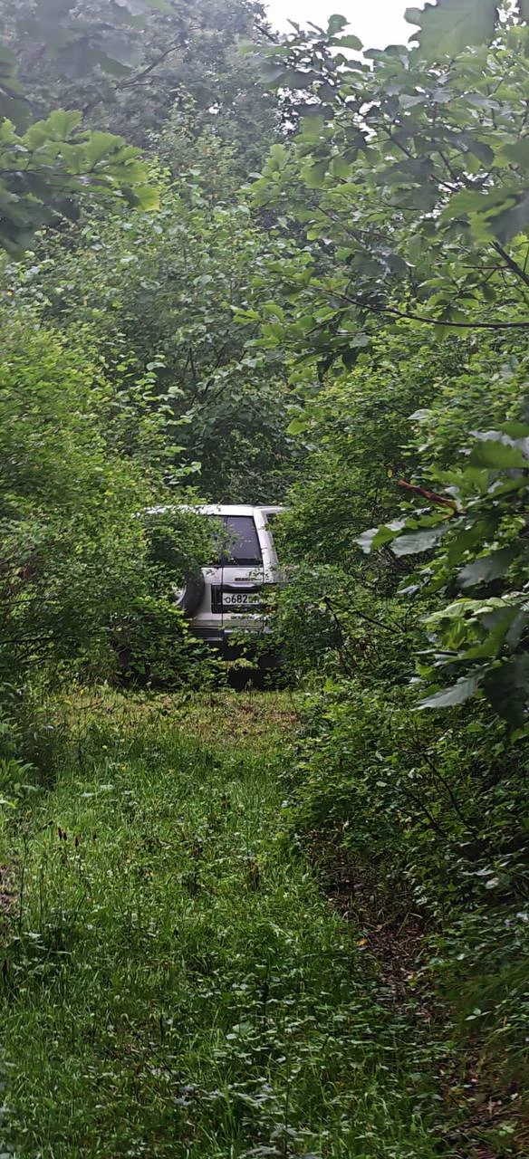От подписчика 

Владелец  BIGHORN гос номер О 682 (ЕН) выйди на связь, или будет написано заявление 