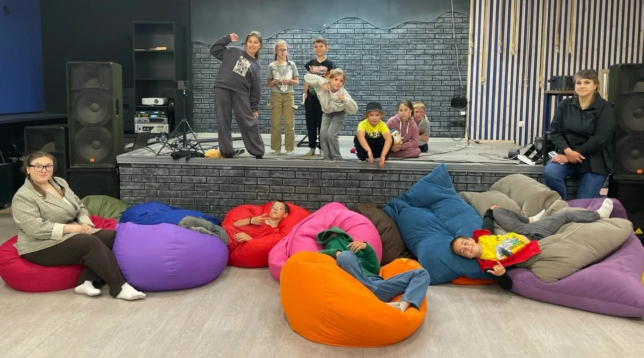 Проводим время с пользой! 
Ребят из полустационарного отделения пригласили в Дом культуры на увлекат