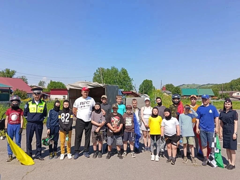 Старт летних каникул с адреналином и безопасностью! 🏎️🇷🇺

✅На территории автодрома Майминского те
