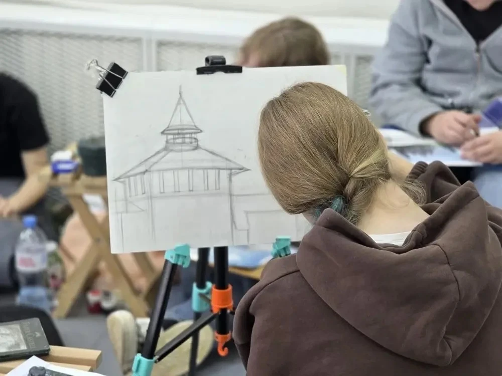 🤩 29 мая наши юные художники вновь приняли участие в областном фестивале-конкурсе «Палитра лета» в 