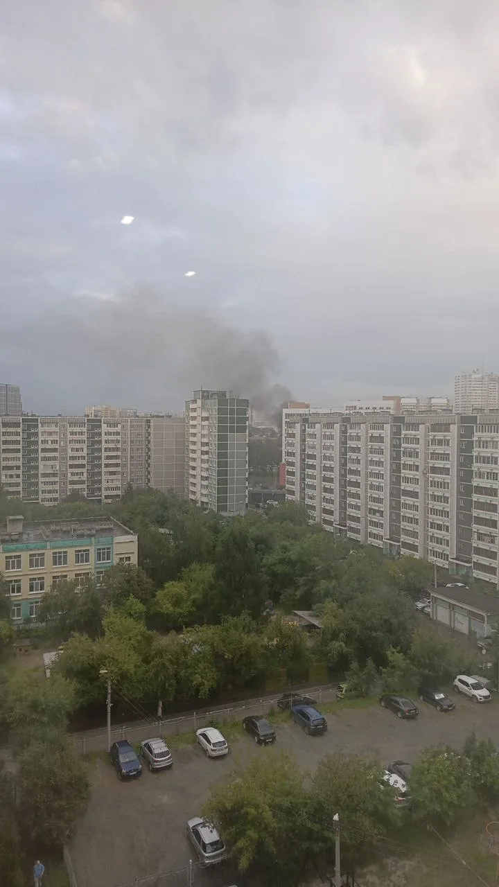 Похоже опять на Уктусе горит в районе  Самолётная - Щербакова

Прислать новость: админ