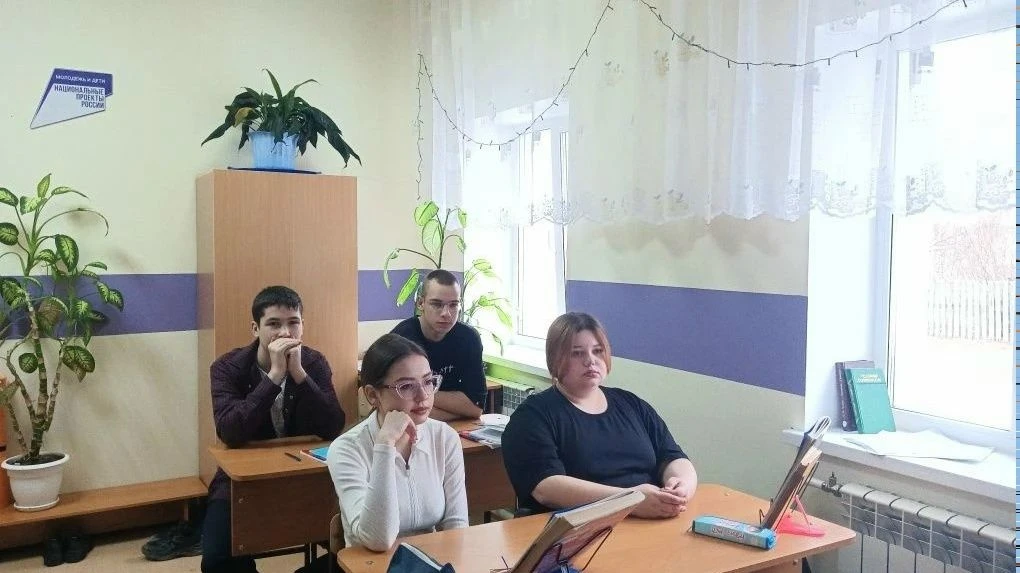 🇷🇺 Урок «Россия - мои горизонты»: заглянули в мир военно‑промышленного комплекса! 
 
🗓 На этой не
