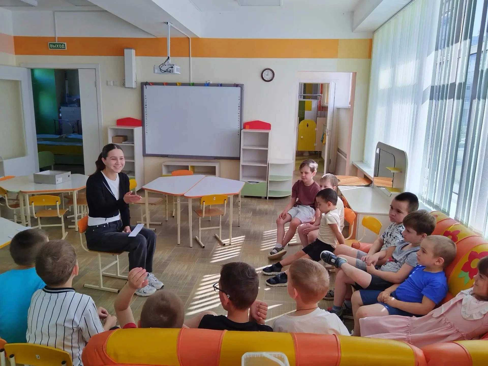 МОЛОДОЕ ПОКОЛЕНИЕ В ДЕЛЕ👍 

Студенты Ульяновского педагогического колледжа с удовольствием пробуют 