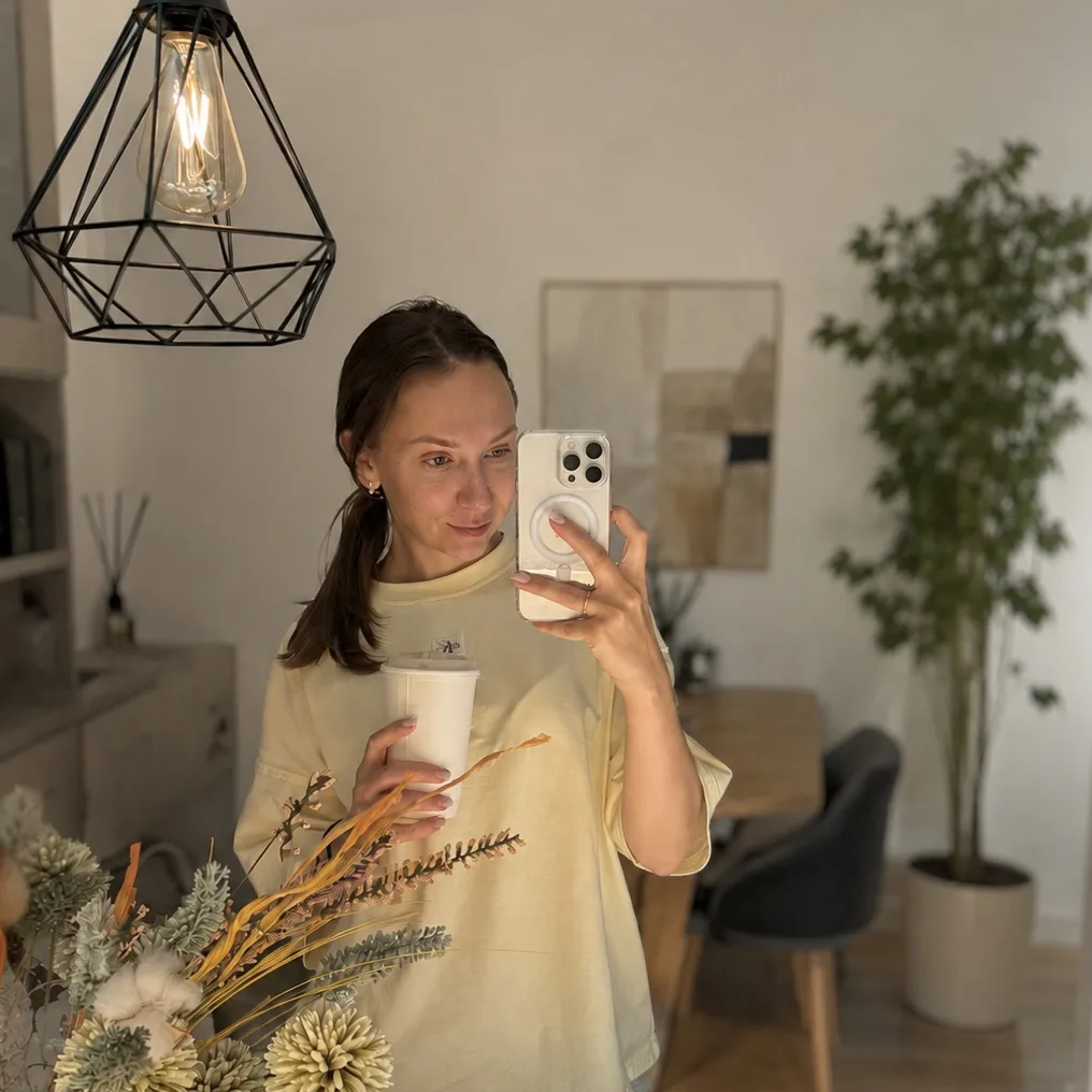 Сегодня официально начинаю кастинг 😍 Но не в кино, а в наш новый интерактивный сериал-практикум «Те