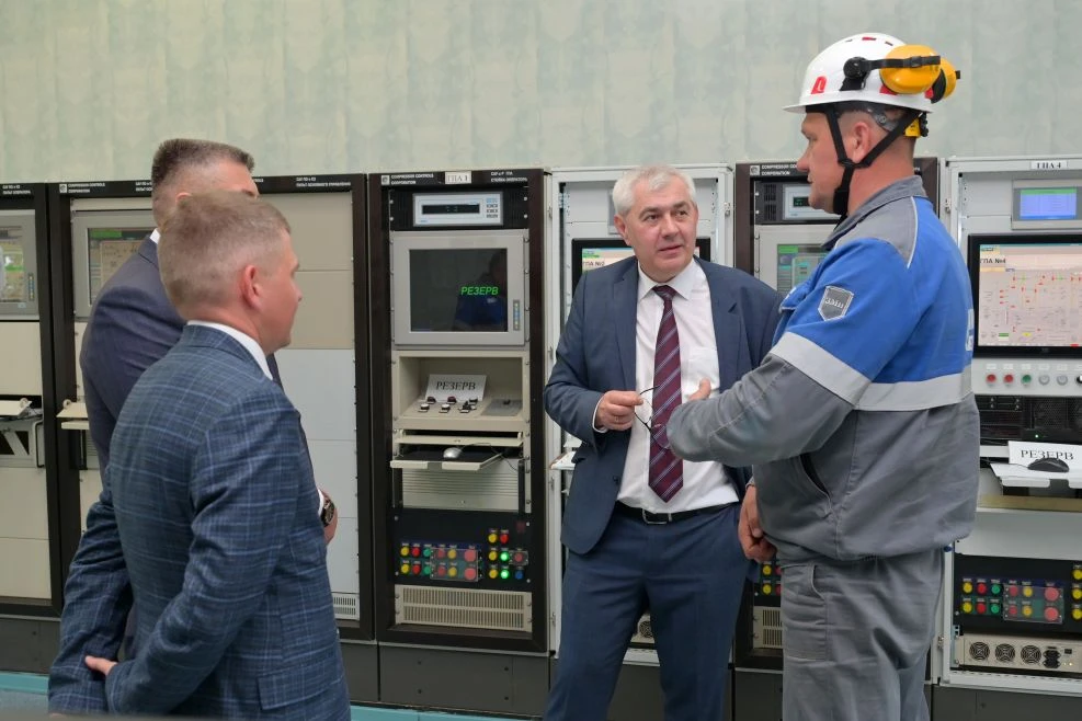 Генеральный директор «Газпром ПХГ» Игорь Сафонов посетил с рабочим визитом Степновское УПХГ

28 мая 