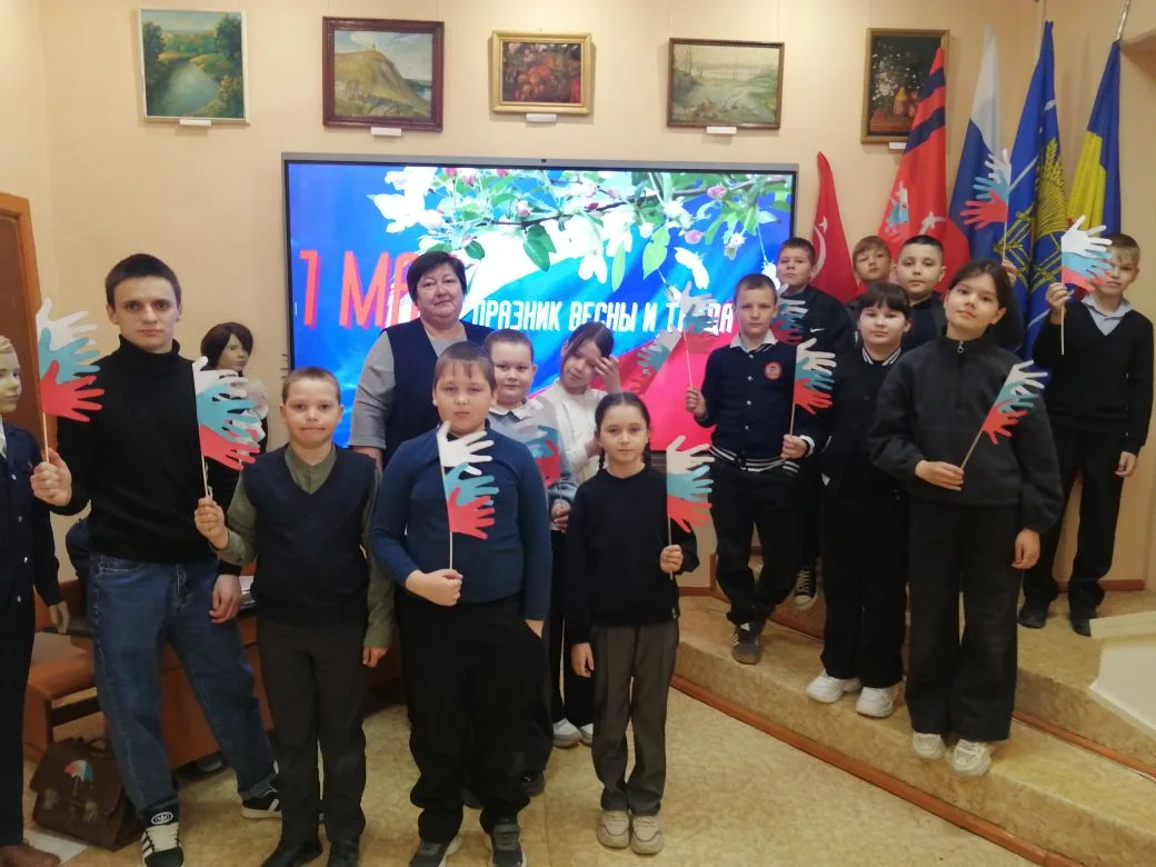 В преддверии 1 мая - праздника Весны и труда в музее истории донских казаков прошла познавательная п