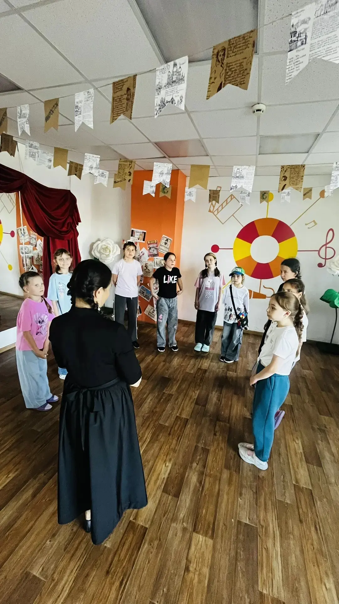 8 июня в Республике Башкортостан официально отмечается День эпоса «Урал-батыр».
Сегодня девочки лаге