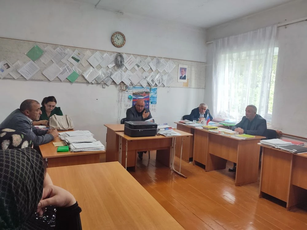 Сегодня в нашей школе состоялось общешкольное родительское собрание по теме 
"Летний отдых -2026"